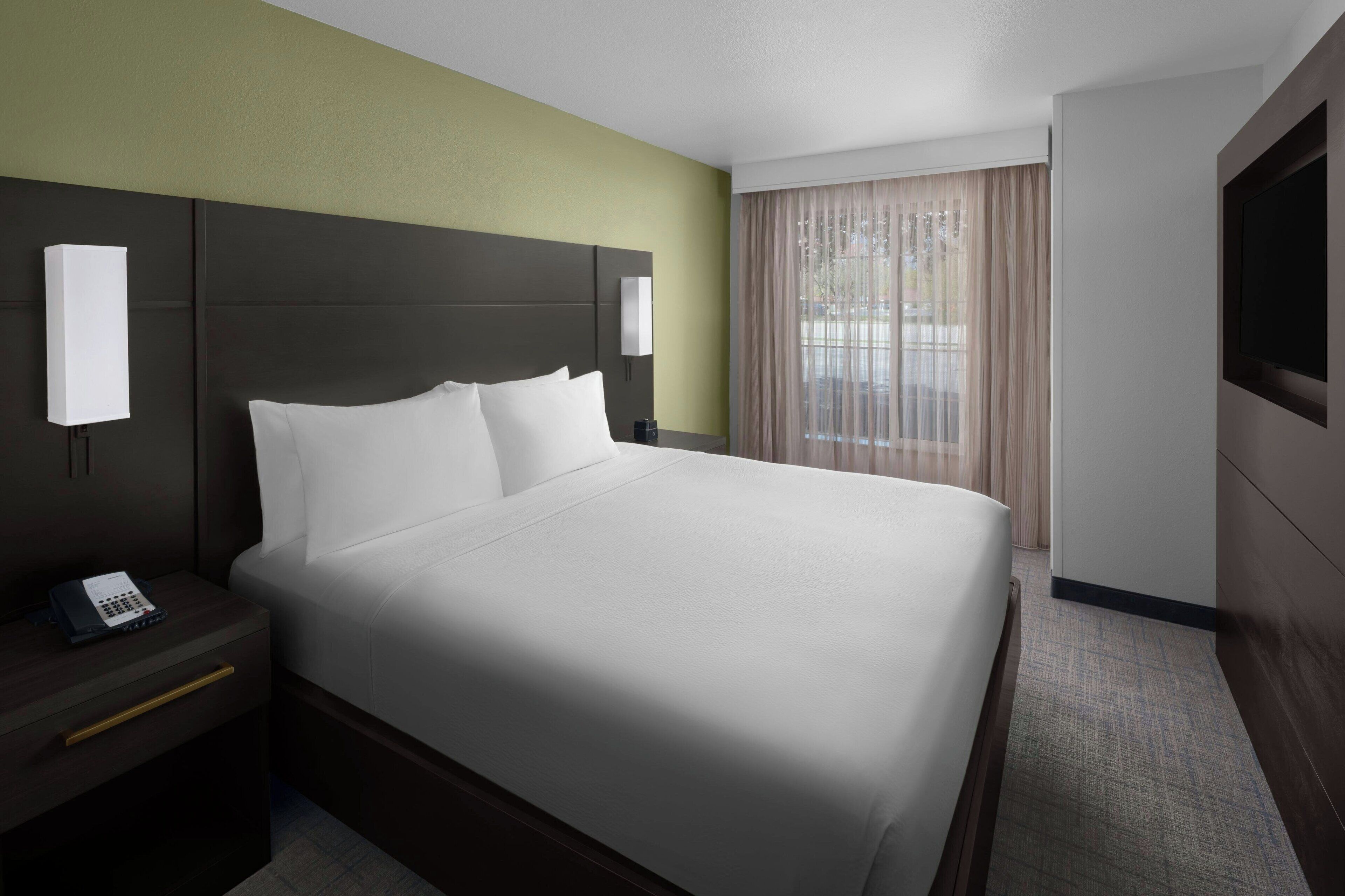 1 bedroom, desk, laptop workspace, blackout curtains