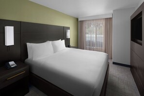 Desk, laptop workspace, blackout curtains, iron/ironing board - Residence Inn by Marriott Salt Lake City-Sandy (Sandy)