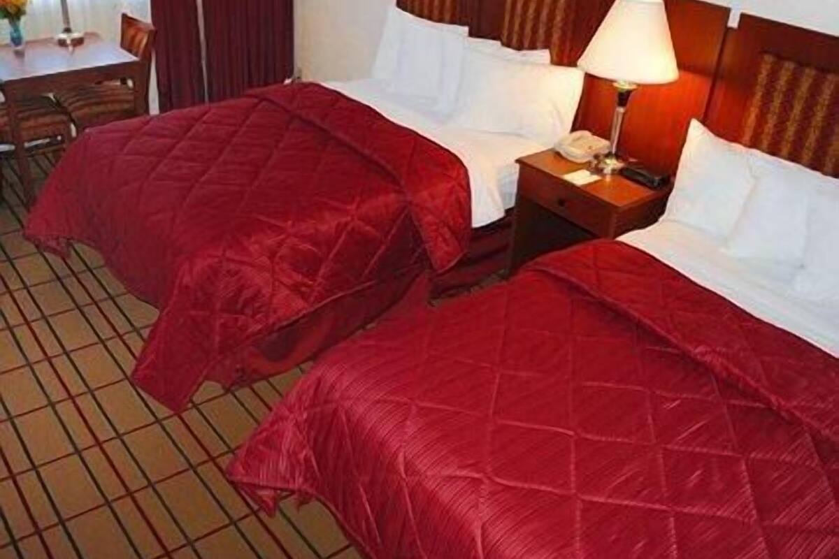 Standard Double Room, 2 Double Beds, Non Smoking | Desk, blackout drapes, iron/ironing board, cribs (free)