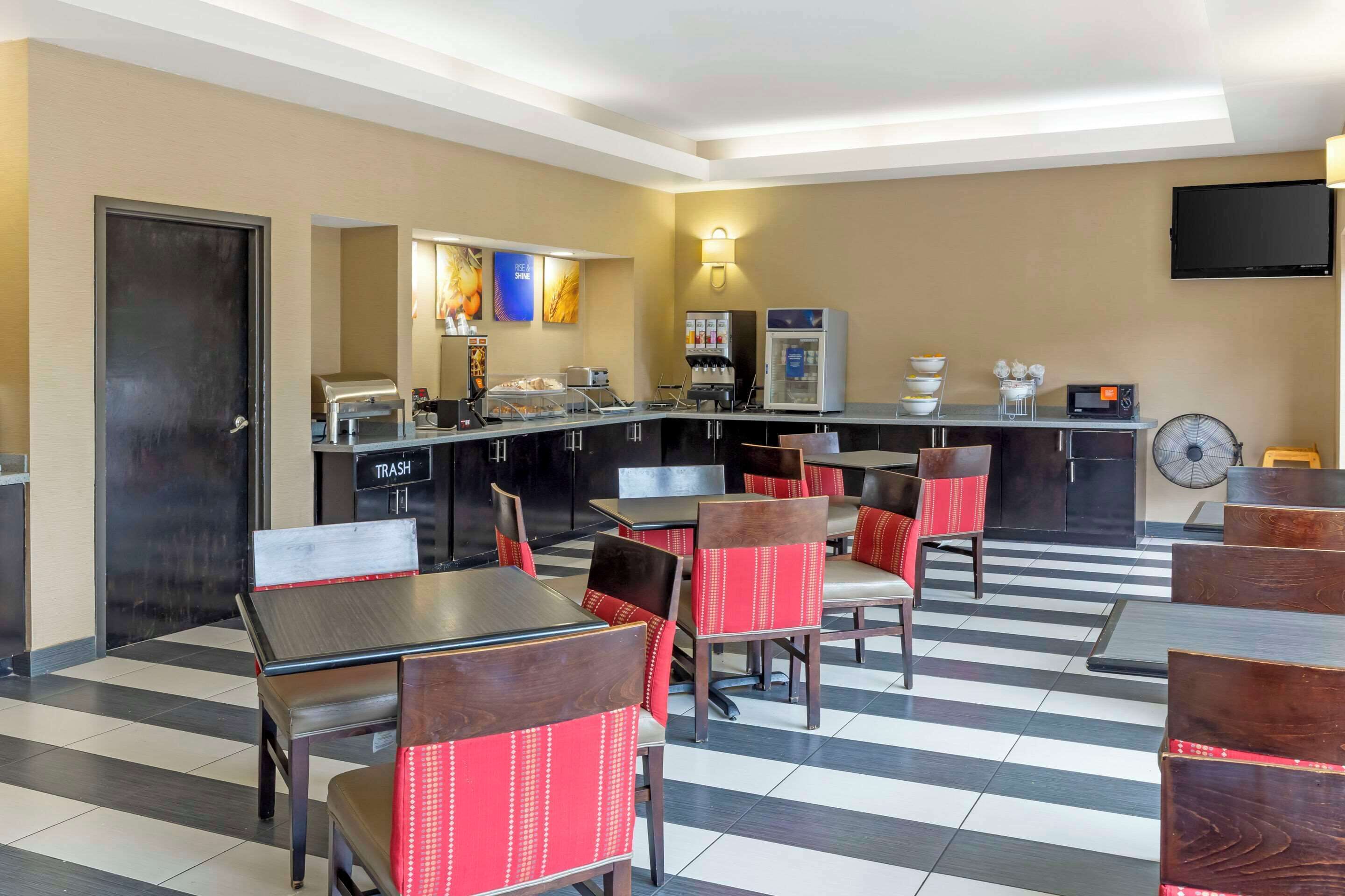 Free daily on-the-go breakfast