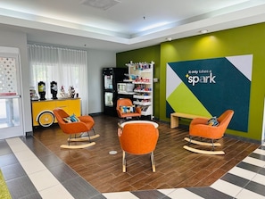 Reception - Spark by Hilton Salem East Electric Road (Salem)