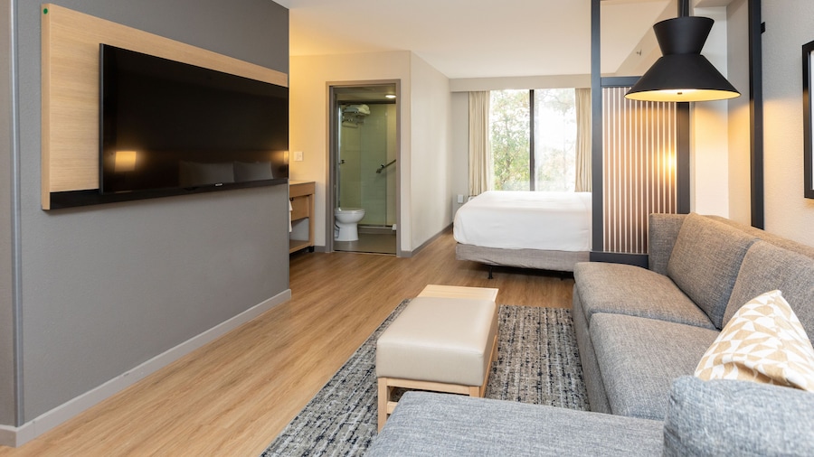 Hyatt Place Roanoke Airport/Valley View Mall