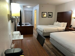 Room, 2 Queen Beds, Non Smoking - Comfort Inn Wytheville - Fort Chiswell (Wytheville)