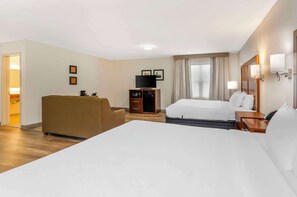 Suite, Multiple Beds, Non Smoking (Upgrade)