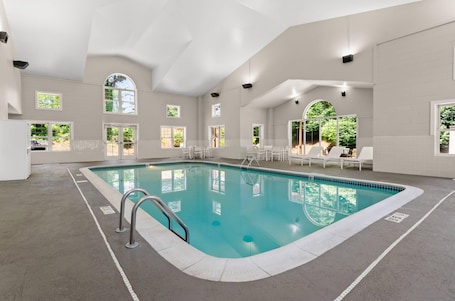 Indoor pool. Country Inn & Suites by Radisson, Roanoke, VA