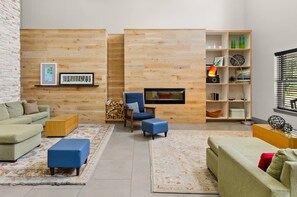 Lobby - Country Inn & Suites by Radisson, Roanoke, VA (Roanoke)