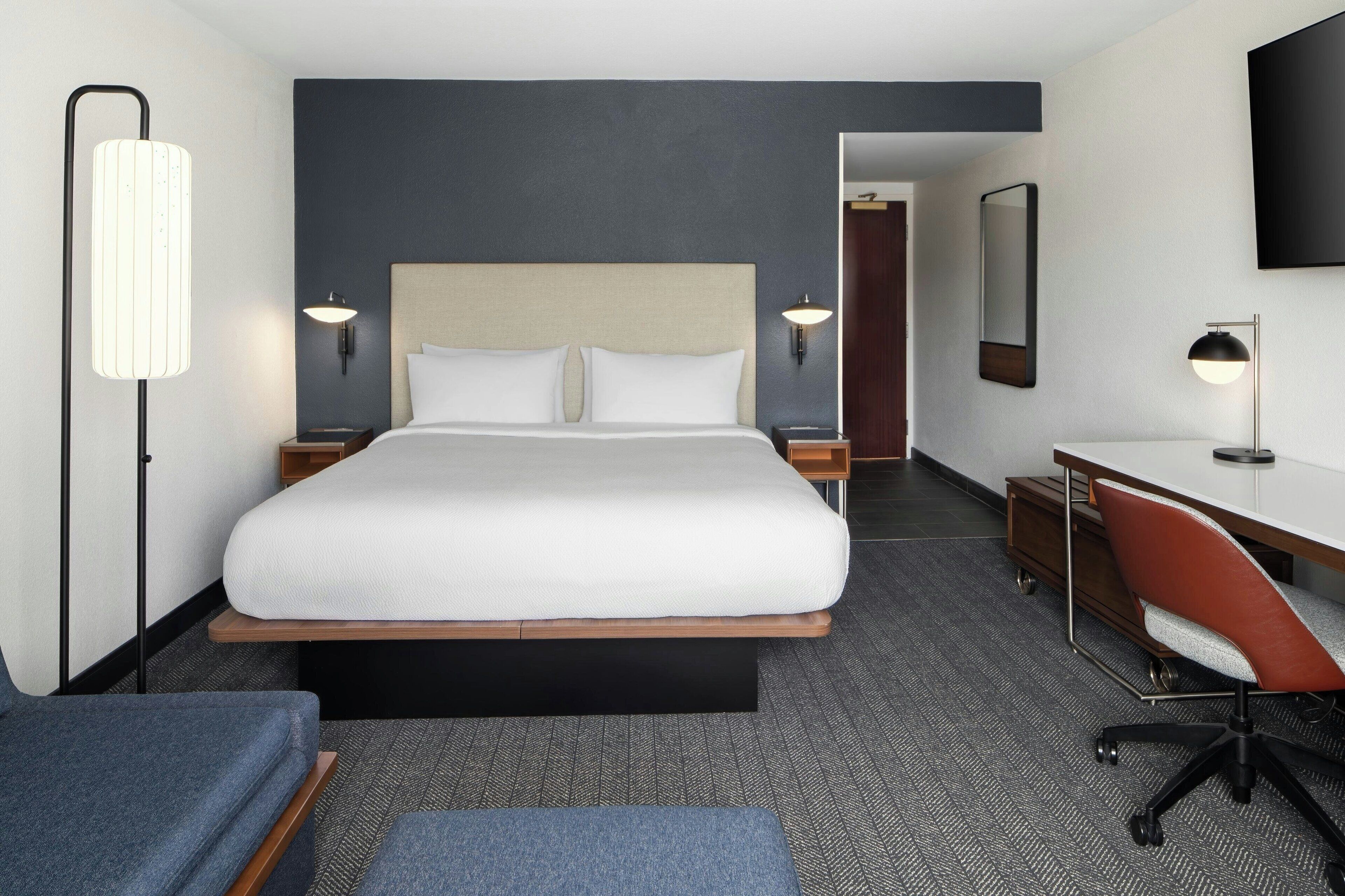 Premium bedding, down duvets, desk, laptop workspace