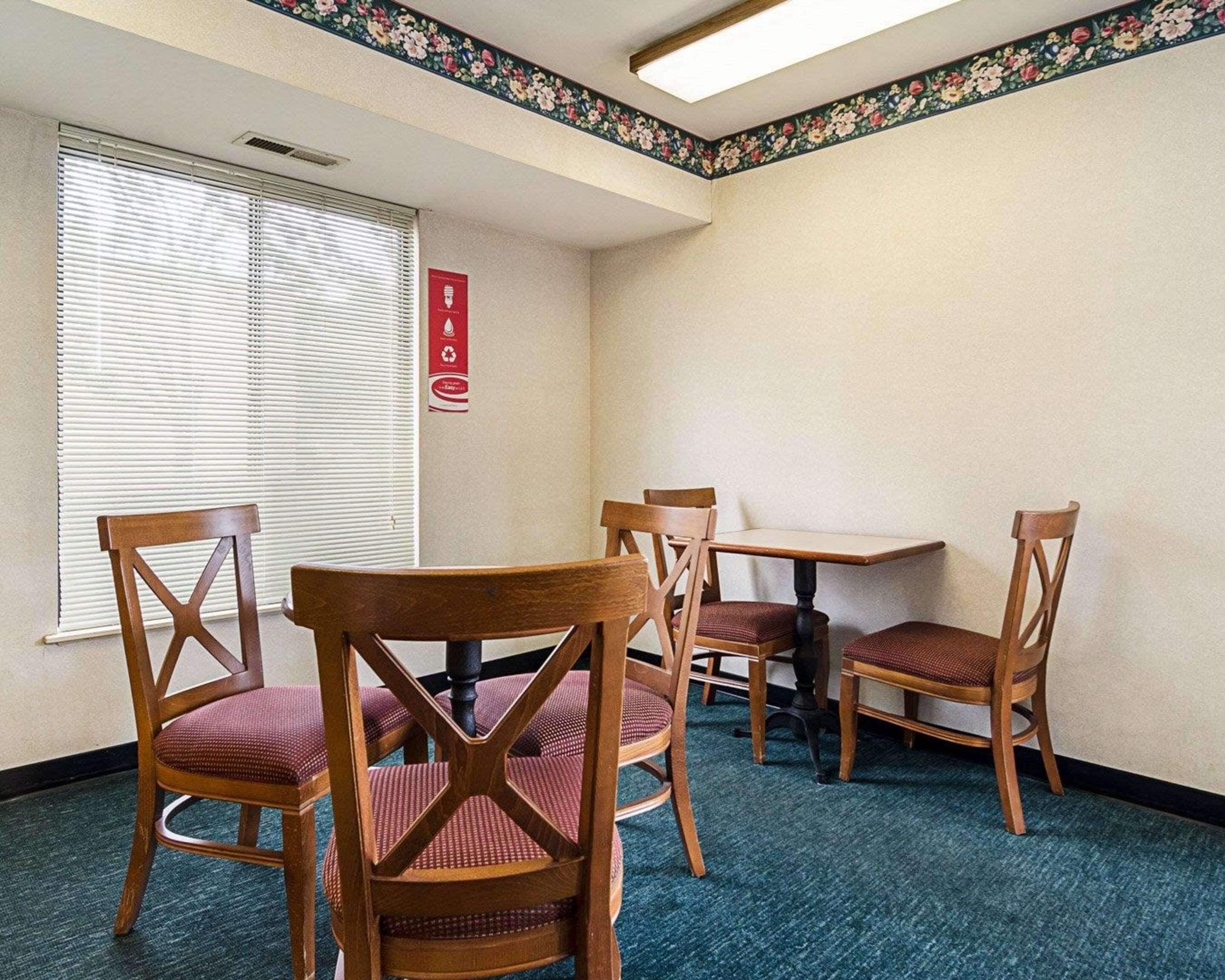 Foto - Econo Lodge Richmond North