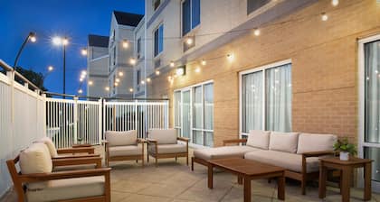 Fairfield Inn & Suites by Marriott at Dulles Airport