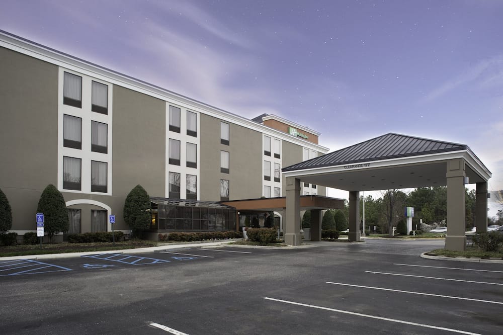 luxury hotels in Petersburg, Va