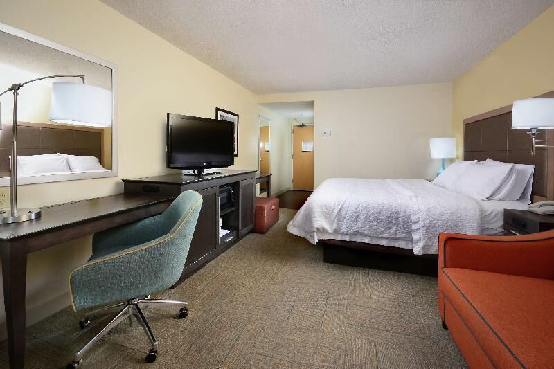Premium bedding, in-room safe, desk, blackout curtains