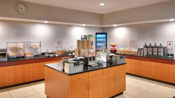 Free daily continental breakfast