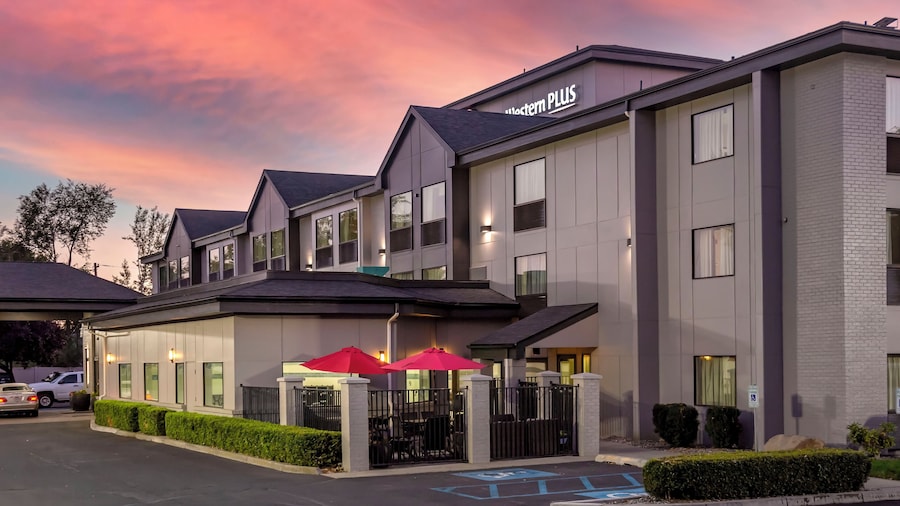 Best Western Plus Spokane North