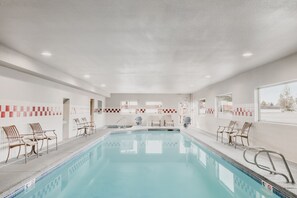 Piscine intérieure