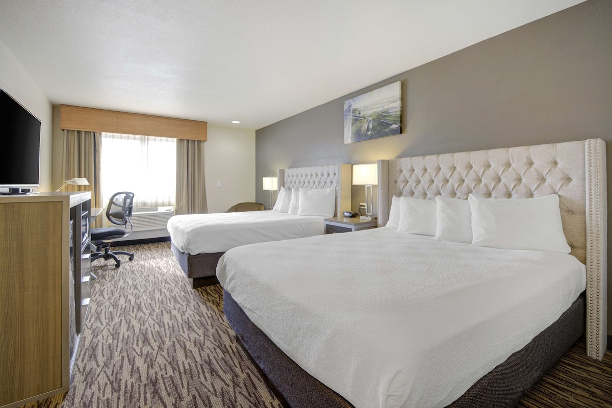 1 bedroom, desk, laptop workspace, iron/ironing board