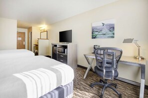 Standard Room, 2 Queen Beds, Accessible, Refrigerator & Microwave (Walk-in Shower) | Desk, laptop workspace, iron/ironing board, free cribs/infant beds - Best Western Plus Peppertree Airport Inn (Spokane)