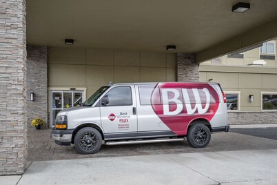 Best Western Plus Peppertree Airport Inn