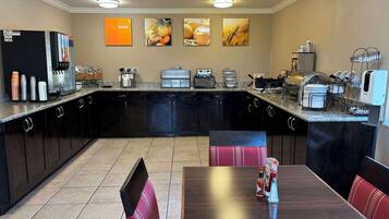 Free daily continental breakfast