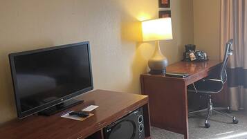 Bureau, rideaux occultants, chambres insonorisées