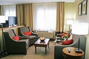 Suite, 1 King Bed, Non Smoking | Desk, blackout drapes, soundproofing, iron/ironing board
