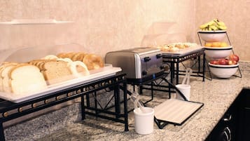 Free daily continental breakfast