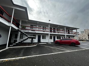 Exterior - Travelers Inn by OYO Longview Kelso (Longview)