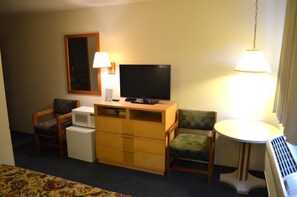 26-inch TV with cable channels - Bellingham Lodge (Bellingham)
