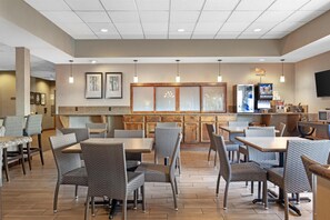 Esmorzar diari continental gratuït 