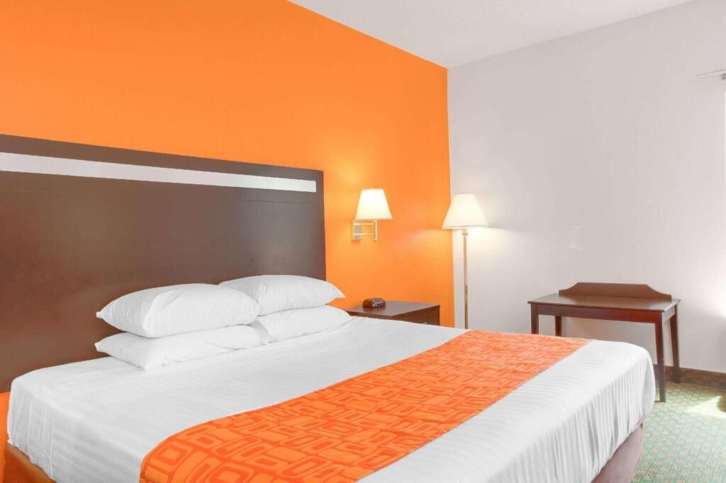 Caixa forta a l'habitació, escriptori i habitacions insonoritzades 
