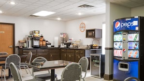 Free daily continental breakfast  - Howard Johnson by Wyndham Beckley (Beckley)