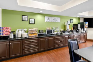 Desayuno de autoservicio incluido todos los días 