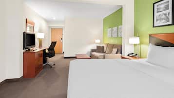 Suite, Non Smoking | Premium bedding, in-room safe, desk, iron/ironing board