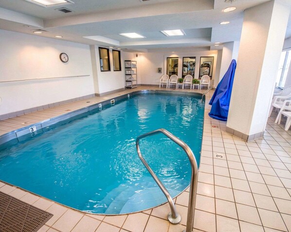 Una piscina cubierta
