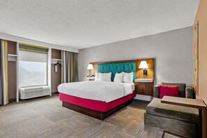 Premium bedding, desk, laptop workspace, blackout curtains - Hampton Inn Princeton (Princeton)