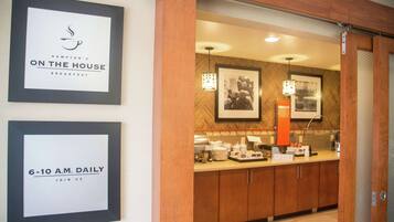 Tägliches inbegriffenes Frühstücksbuffet