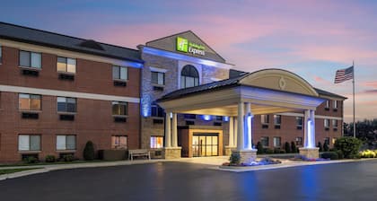 Holiday Inn Express Sheboygan-Kohler by IHG