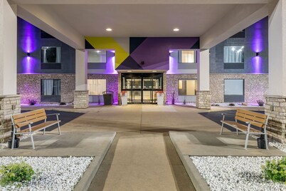Spark by Hilton La Crosse Onalaska