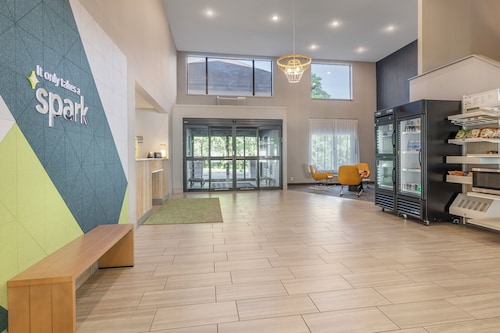 Spark by Hilton La Crosse Onalaska