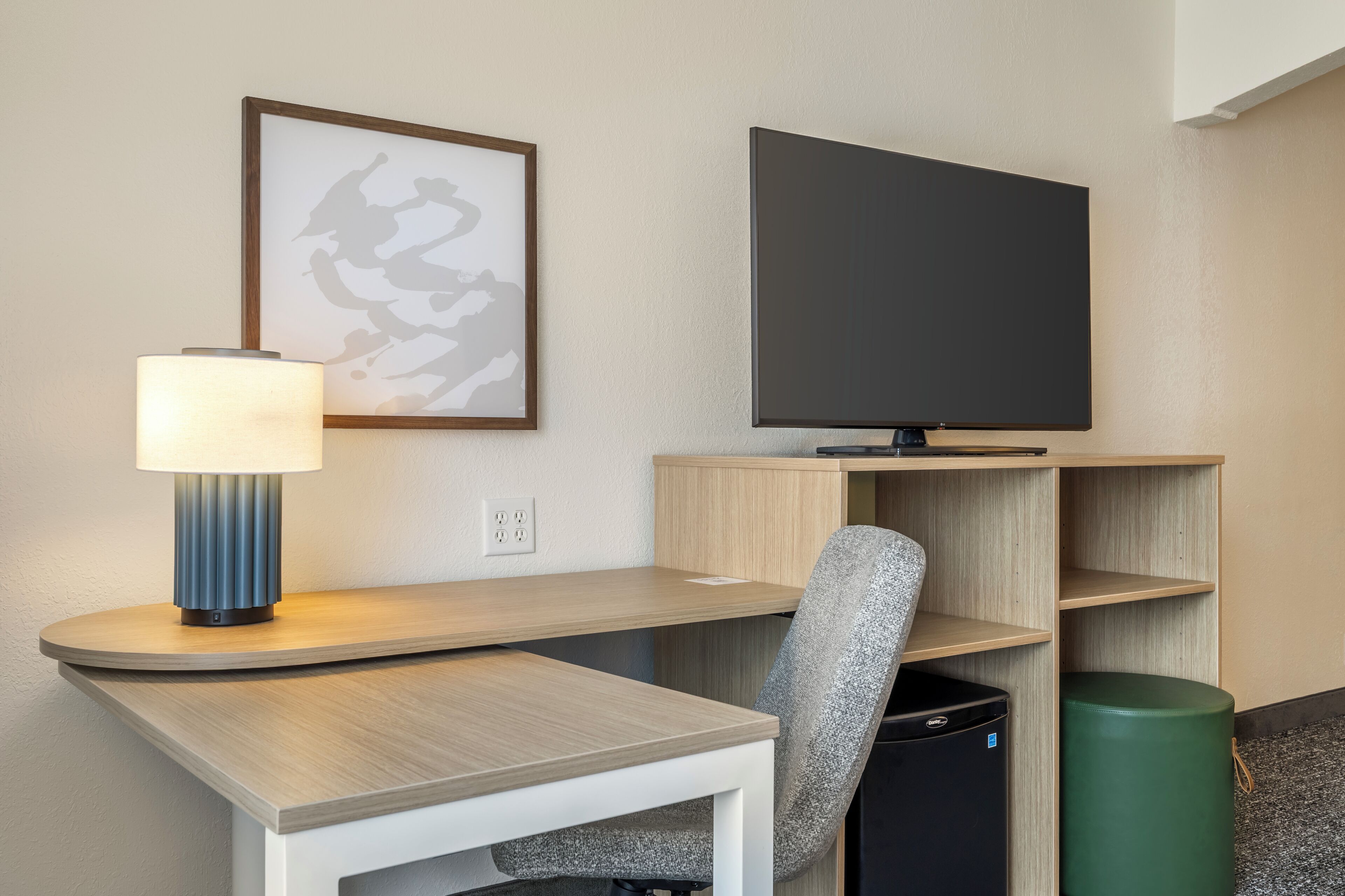 1 bedroom, desk, iron/ironing board, free wifi