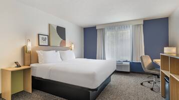 Schreibtisch, BĂŒgeleisen/BĂŒgelbrett, kostenloses WLAN, BettwĂ€sche