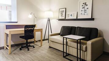 Rum - 1 kingsize-säng - icke-rökare | Allergitestade sängkläder, duntäcken och skrivbord