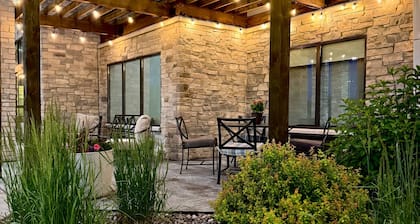 Country Inn & Suites by Radisson, Appleton Airport - Fox River Mall Area