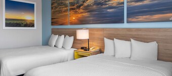 Days Inn by Wyndham Neenah