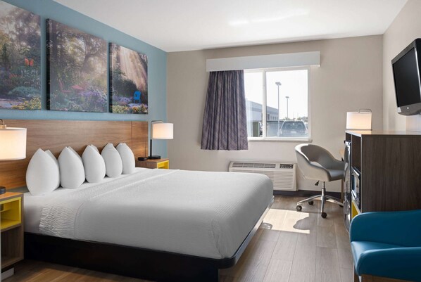 Desk, laptop workspace, iron/ironing board, free cots/infant beds