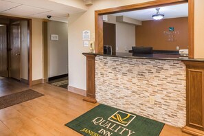 Lobby - Quality Inn Janesville North (Janesville)