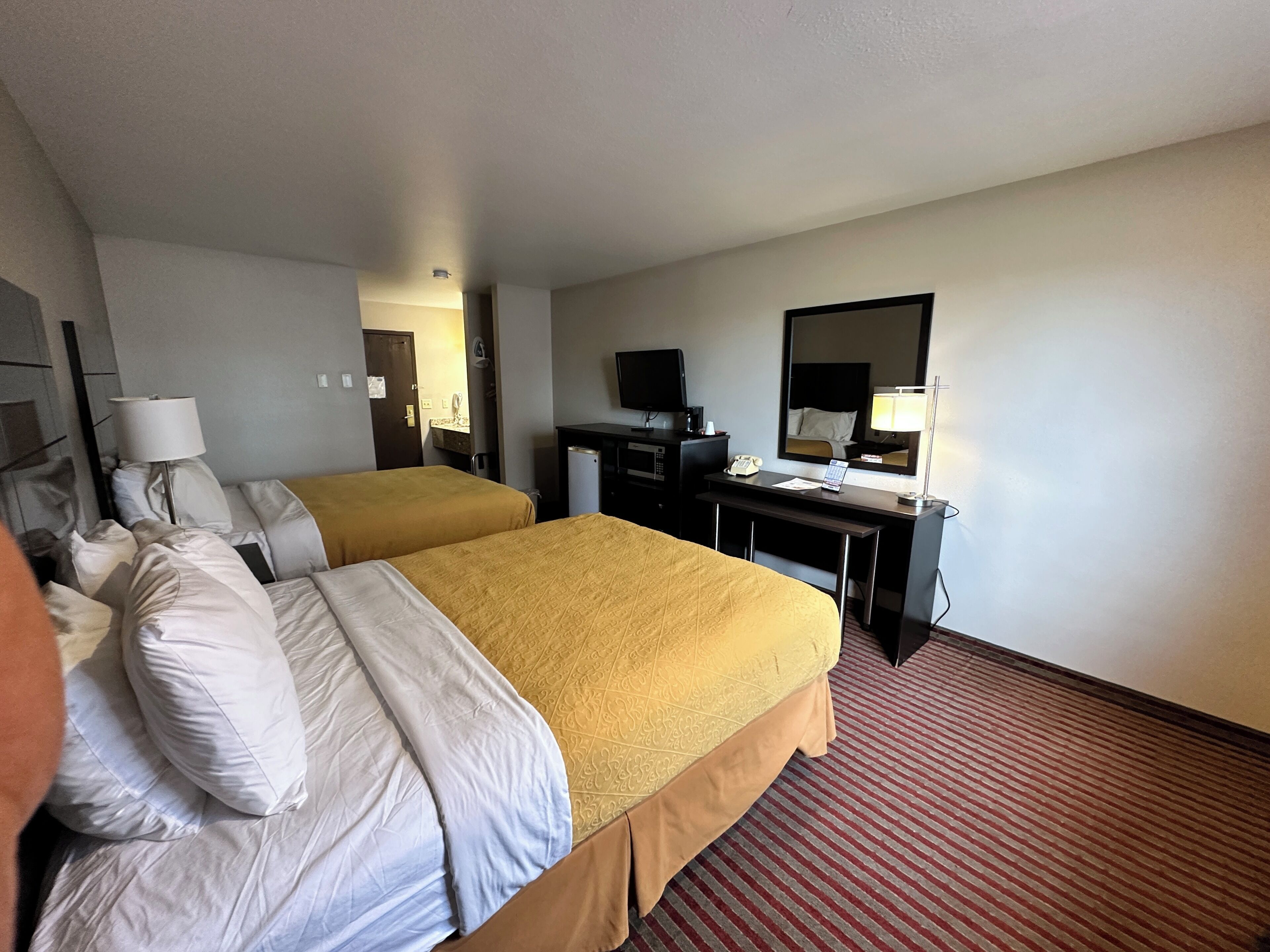 Photo - Rodeway Inn & Suites Madison East