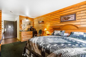 In-room safe, desk, laptop workspace, iron/ironing board - Rodeway Inn & Suites Madison East (Madison)