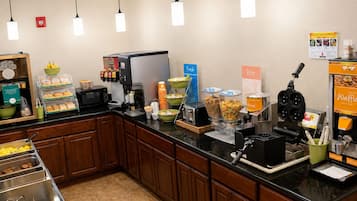 Free daily buffet breakfast