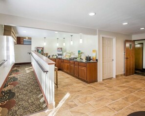 Free daily buffet breakfast - Quality Inn Gillette (Gillette)