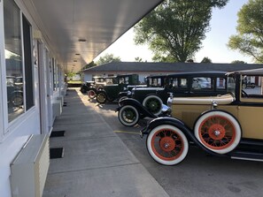 Free self parking - Covered Wagon Motel (Lusk)